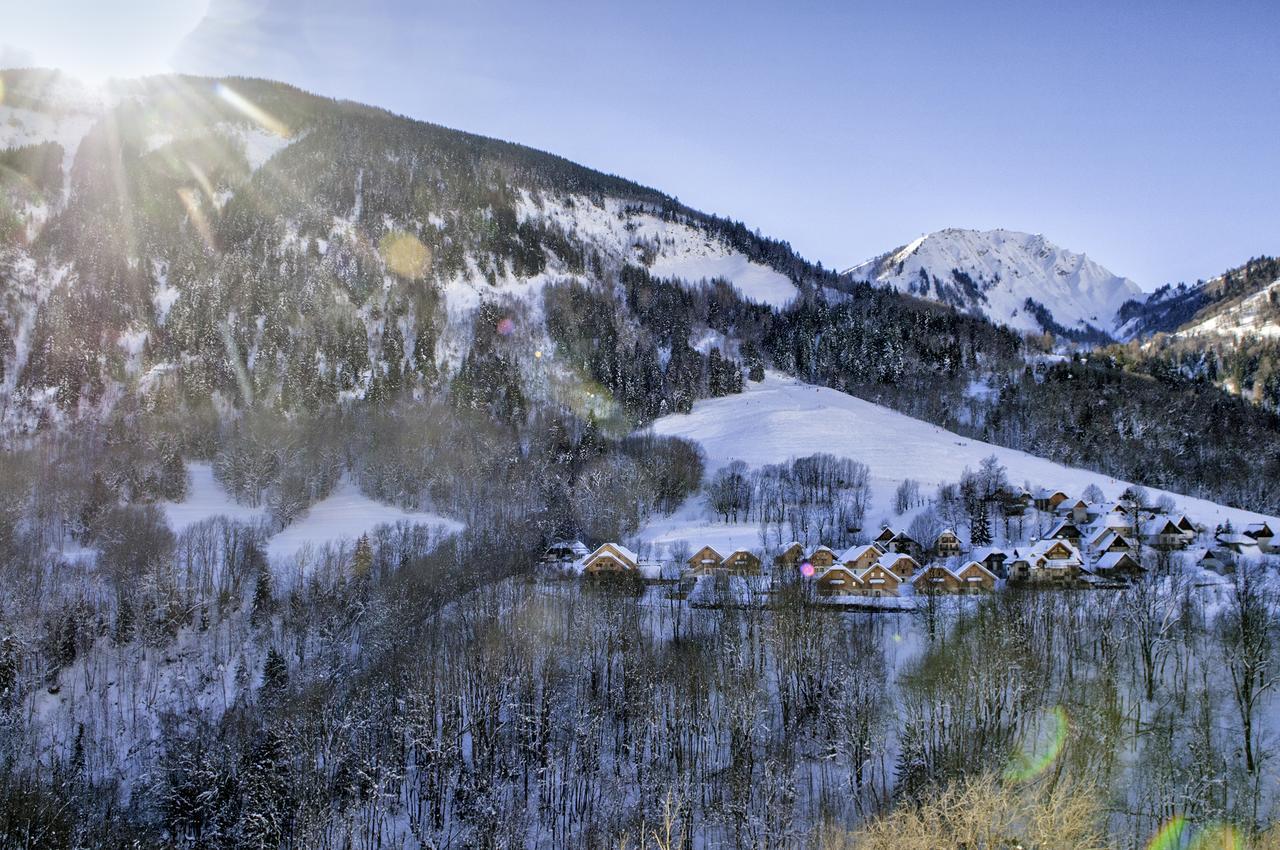 Goelia Les Chalets De Belledonne Saint-Colomban-des-Villards Exterior photo