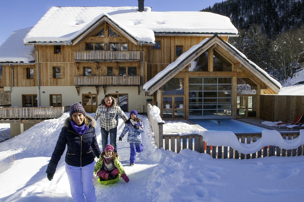 Goelia Les Chalets De Belledonne Saint-Colomban-des-Villards Exterior photo